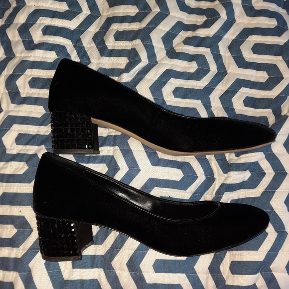 Michael korrs shoes - Picture 3 of 9